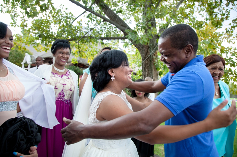 Hugging during wedding at Valverde Eco Hotel.